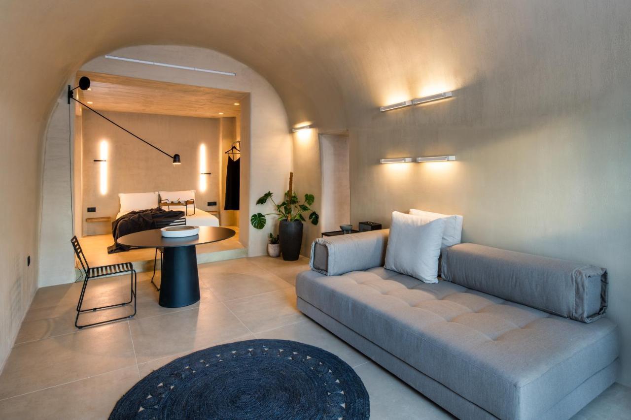 Iota Monocave By Thireon Villa Oia  Exterior photo