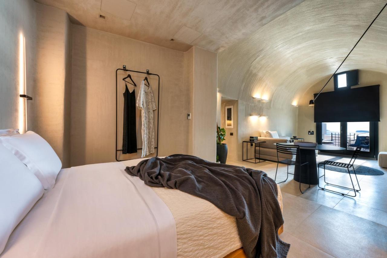 Iota Monocave By Thireon Villa Oia  Exterior photo